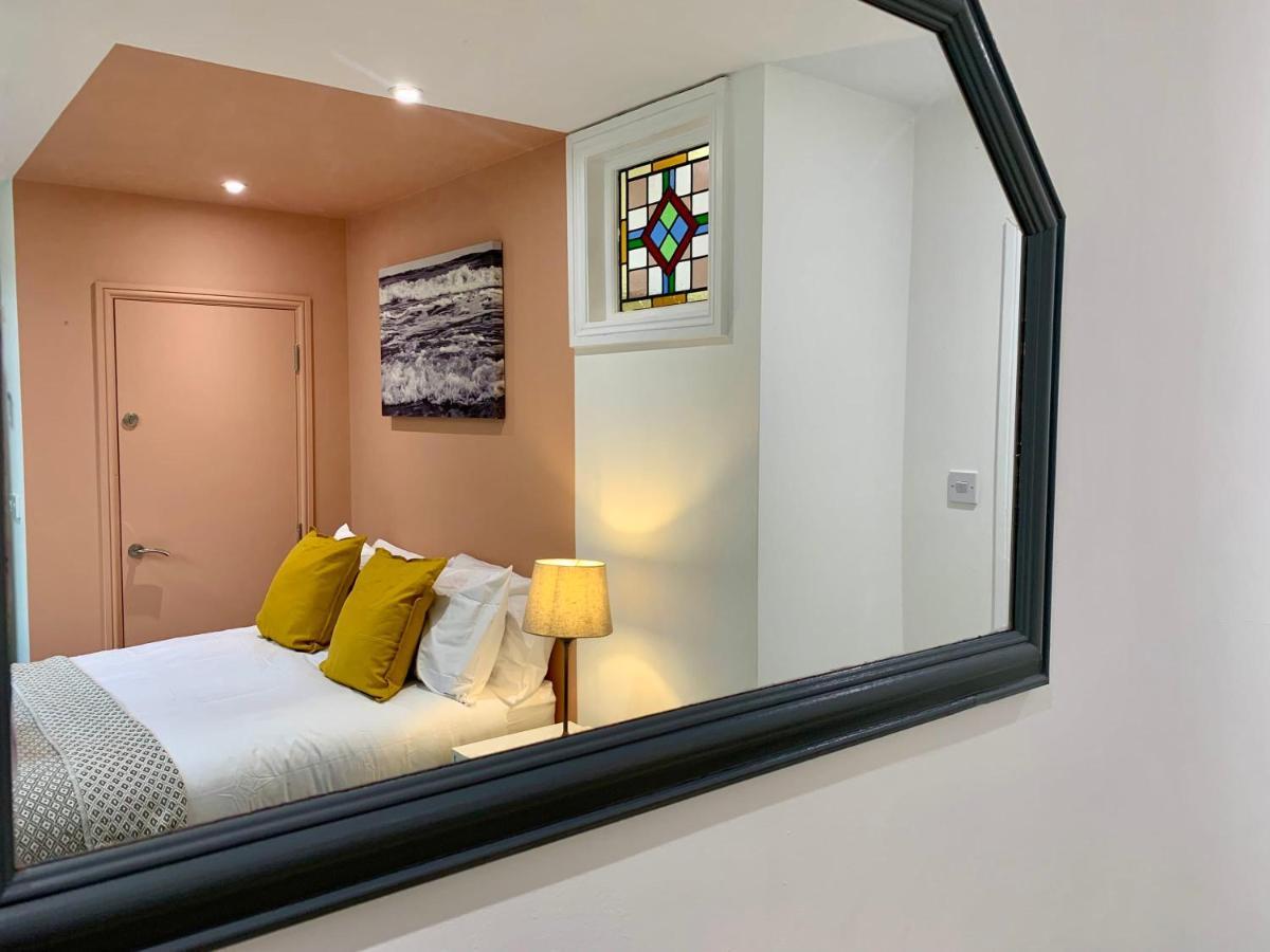 Stunning Rural Apartment - Sleeps 4 - Parking リッチフィールド エクステリア 写真